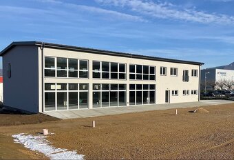 PRENÁJOM / Obchodné priestory Strečno - 11