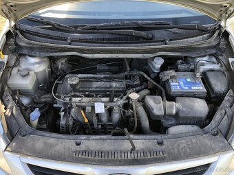 hyundai i20 2010 - 11