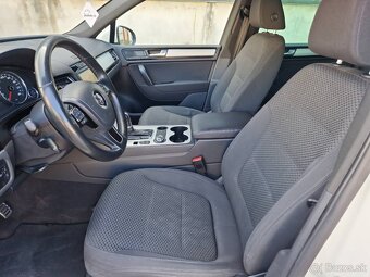 Predám Volkswagen Touareg II 3.0 V6 TDI 176 KW 8-Tiptronic - 11