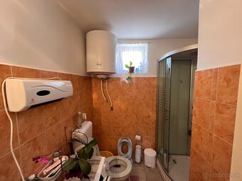 MAĎARSKO - MESZES - 4 IZBOVÝ ZREK. RD - 11