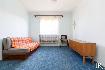 PREDAJ 5 IZBOVÝ RODINNÝ DOM S ROZSIAHLYM POZEMKOM - 11