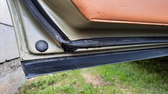 Mercedes w123 240d - 11