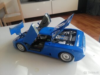 1:18 BUGATTI EB110 - 11