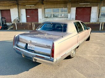 1993 Cadillac Fleetwood Brougham | 5.7 V8 - 11