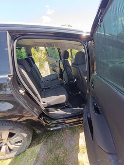 Predám 7 miestne auto PEUGEOT 5008 110kW, 2.0 hdi - 11