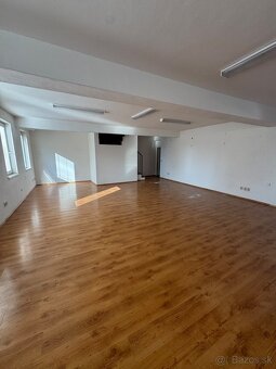 Prenájom obchodných a administratívnych priestorov v centre - 11