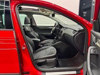 Škoda Octavia COMBI 2.0Tdi 110kw SCOUT+Led+Panorama - 11