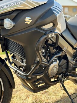 Suzuki DL650 XT - 11