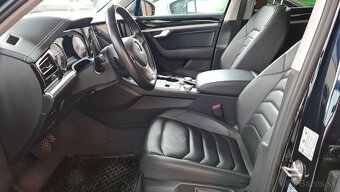 Volkswagen Touareg 3.0 V6 TDI SCR Elegance 4Motion Tiptronic - 11
