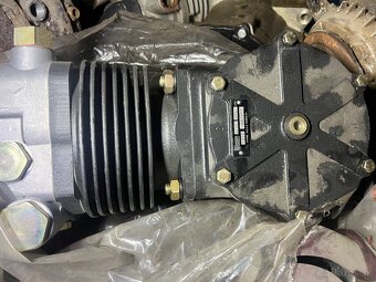 Predam dieľy na Tatra, praga, Liaz, - 11