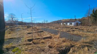 Priemyselný prevádzkový areál na predaj - 11