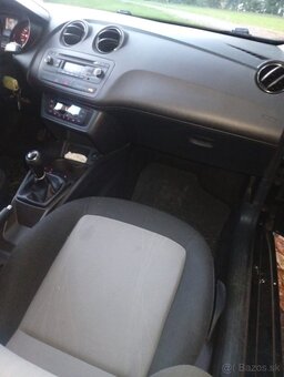 Predám Seat Ibiza combi 1.6 TDi - 11