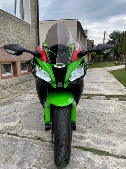 KAWASAKI NINJA ZX10R - 11