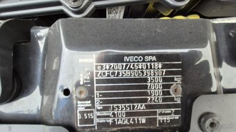 Prodám IVECO DAILY 35S16 skříň - 8 palet - 11