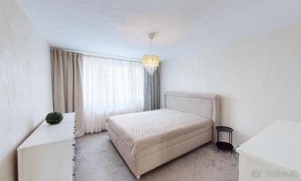 Štýlový 2 izb.byt so šatníkom a lodžiou ZLATÝ POTOK - 11