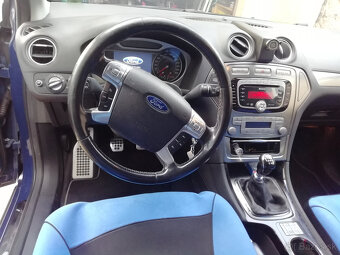 Ford Mondeo 2010 2.0D - 11