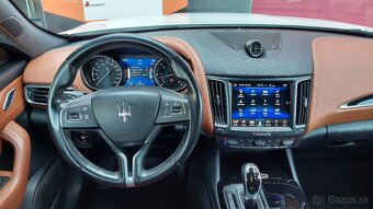 Maserati Levante 3.0D AT8 4x4 - 11