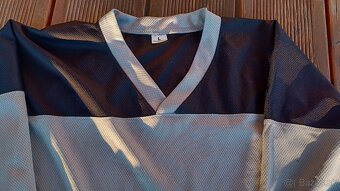 Hokejova vystroj - 11