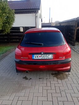 Peugeot 206 1,1 benzín - 11