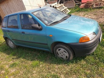 Fiat punto 1 a 2 na diely nie v celku - 11