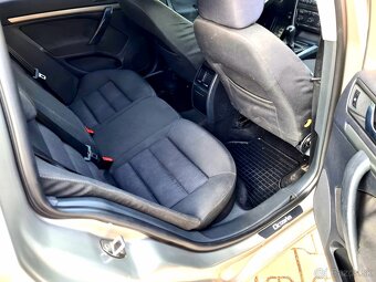 Škoda Octavia 2 Combi 2,0TDI 103KW 140"PS Elegance - 11