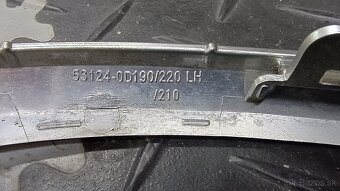 Opel Grandland X, Toyota Yaris, Auris - kryt chladica, lista - 11