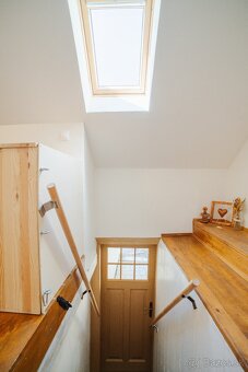 Zrekonštruovaný zariadený dom pri Námestí Svätej Trojice - 11