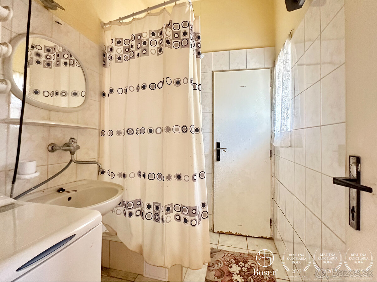 BOSEN | 2 izbový, rodinný dom s garážou, Fiľakovo, 630m2. - 12