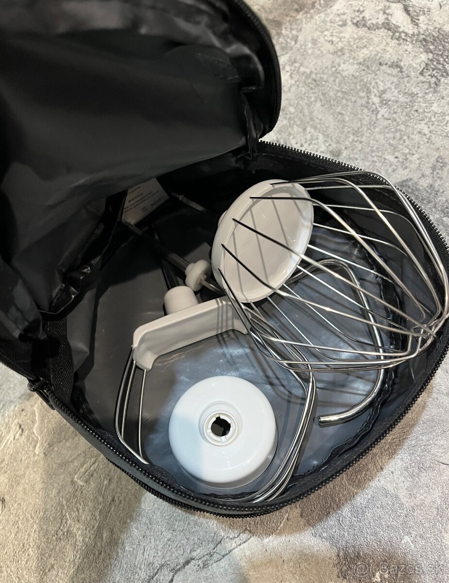 Bosch MUM 56Z40 900W kuchynský robot - 12