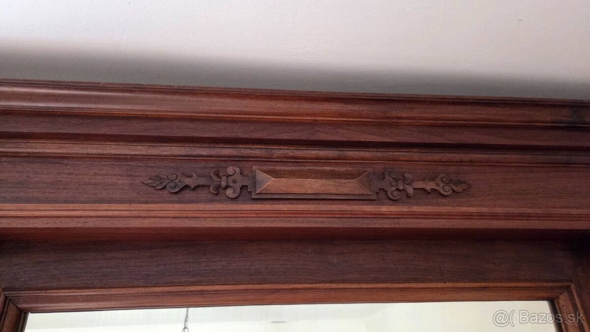 Starožitná jedáleň - 12