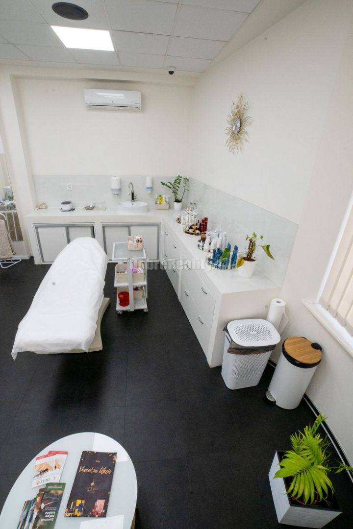 Krásne priestory na podnikanie do prenájmu v centre Rimavske - 12