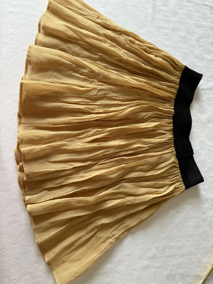 Viacere kusy oblecenia - 12