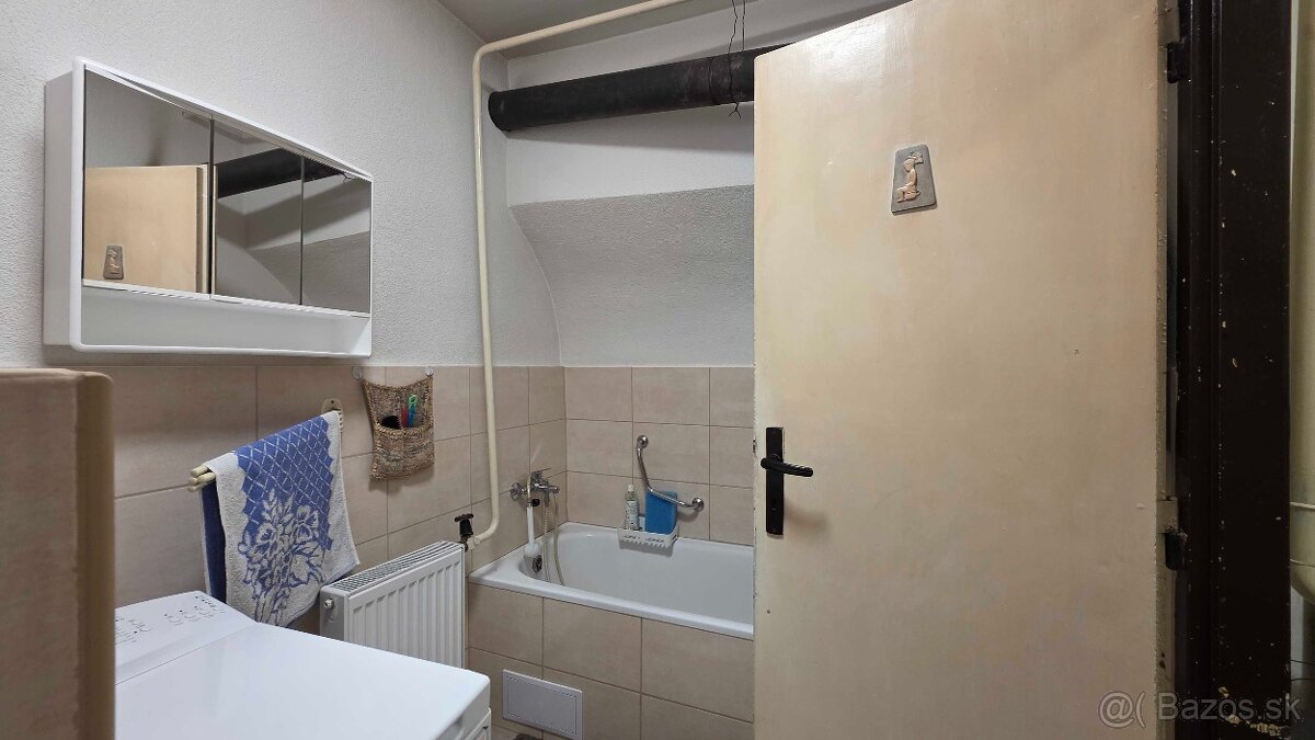 Predaj rodinný dom Handlová, pozemok 1544 m2 - 12