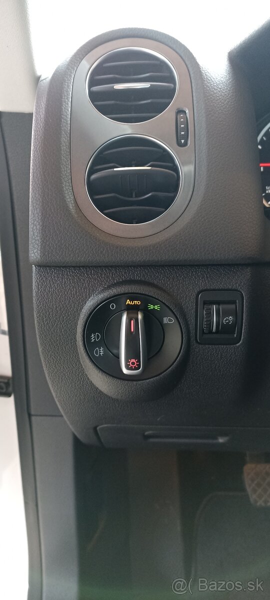 Volkswagen Tiguan 2,0 tdi 4x4 125kw manuál - 12