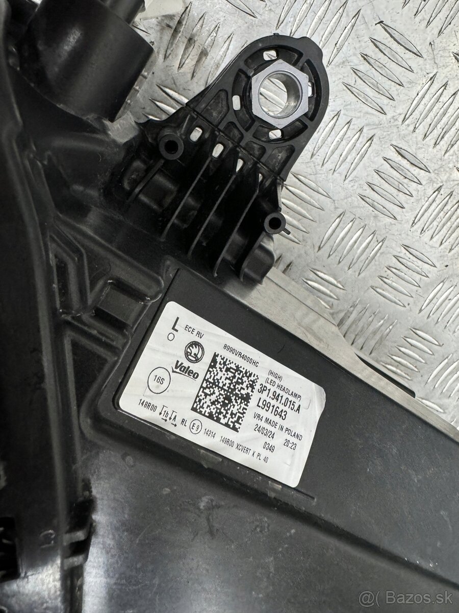 Škoda Superb 4 full led matrix presne svetla 3P1 - 12