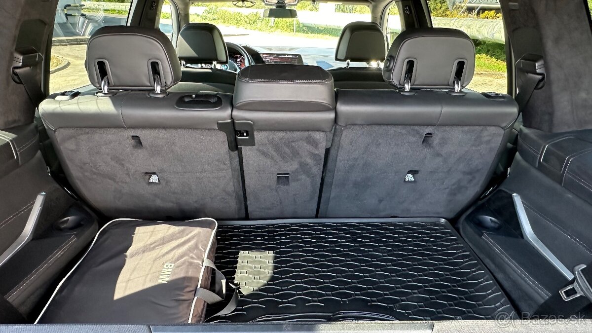 Predám BMW X7 xDrive 30d 7 miestne - 12