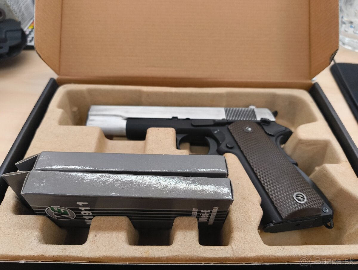 Airsoft pištoľ - 12