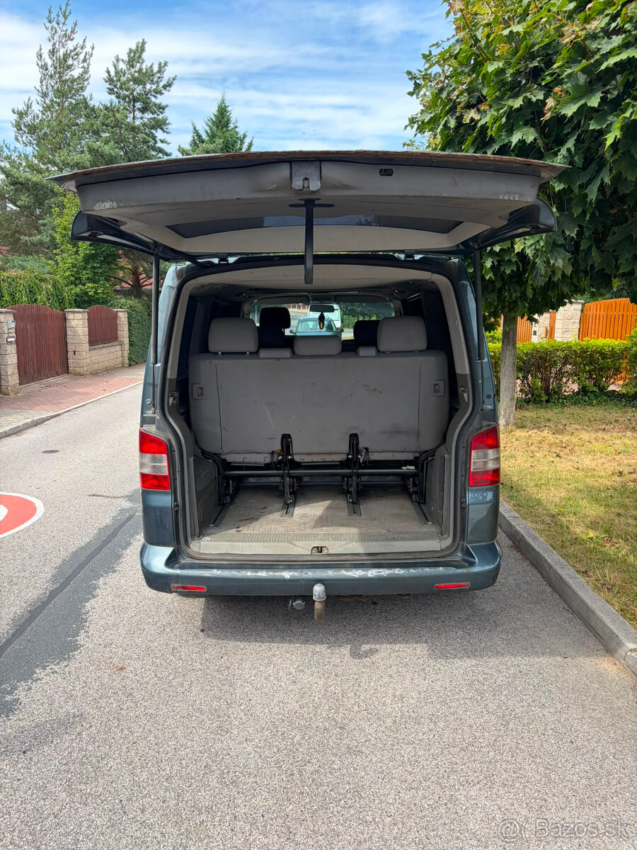 Volkswagen Multivan 2.5 TDI 96 kW – 7 míst - 12