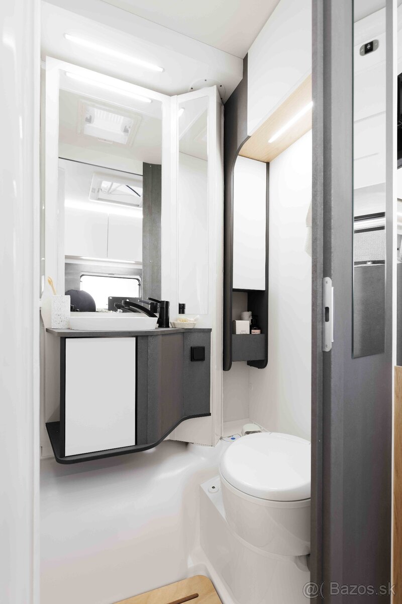 NOVÁ ALKOVNA AHORN CAMP A 690 2026 – RENAULT MASTER - 12