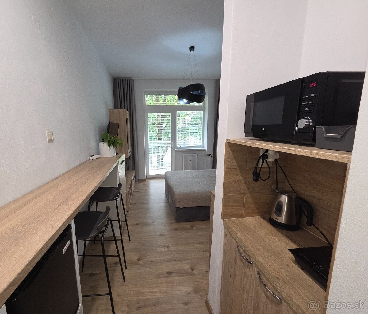 Ubytovanie v centre BB -od 3 hod.- - 12