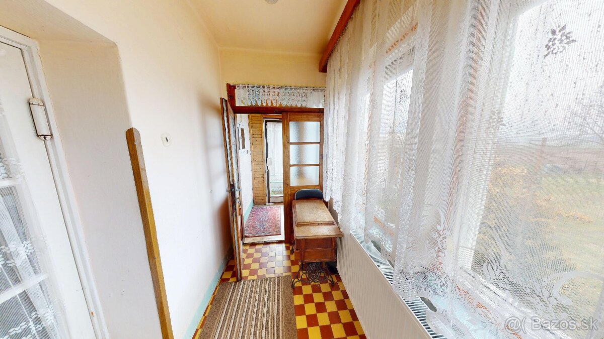 REZERVOVANÉ- 3-IZBOVÝ RODINNÝ DOM, NADLICE - 12