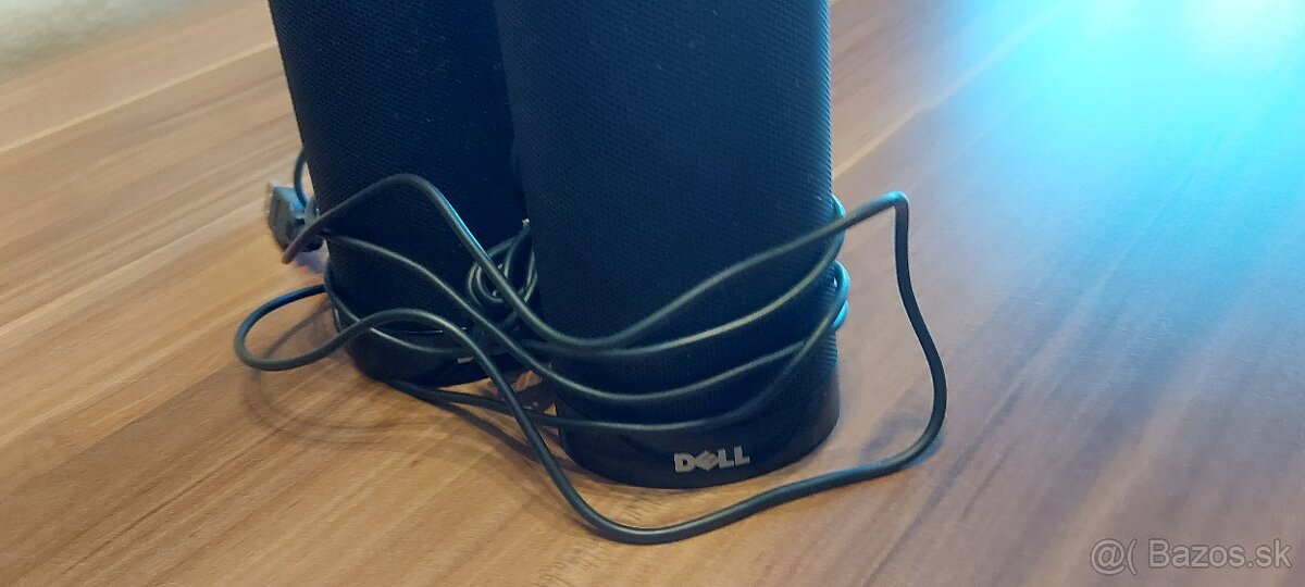 Televízor Technika + reproduktory Dell - 12