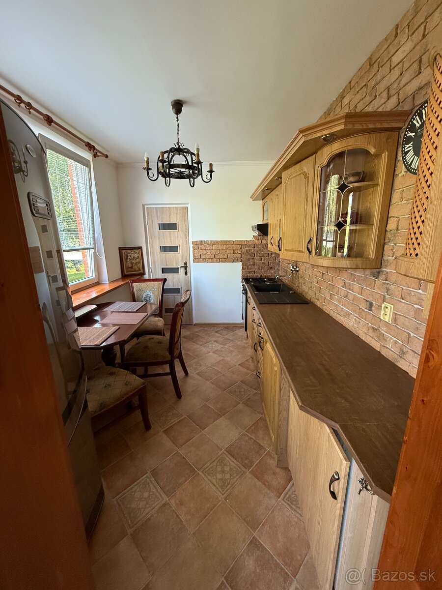 Byt 3-izbový Stred - 12