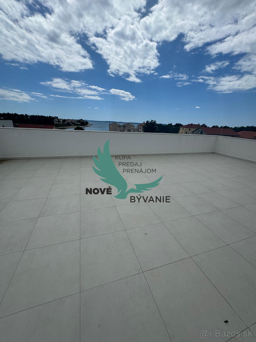 Apartmán so strešnou terasou len 100m od pieskovej pláže - 12