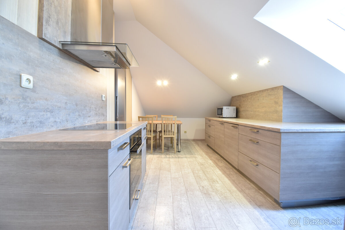 Veľkometrážny 2 izbový byt, CENTRUM, Žilina - 12