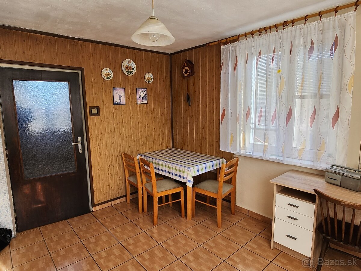 Rodinný dom, 17á pozemok, Vajkovce - 12