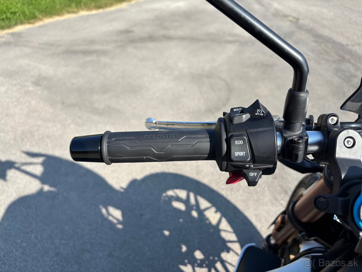 Cfmoto CLX Heritage 700 - 12