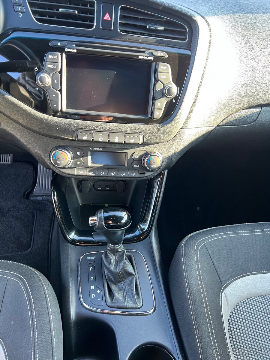 KIA Proceed 1.6gdi benzín AUTOMAT - 12