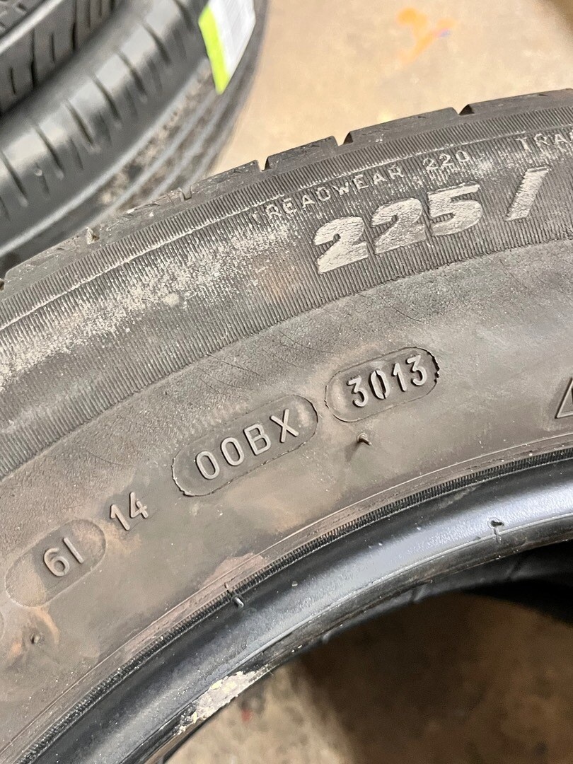 2ks. Letní 225/60 R18 100H Michelin - 12