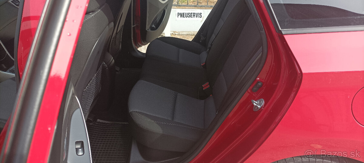 hyundai i30 combi - 12